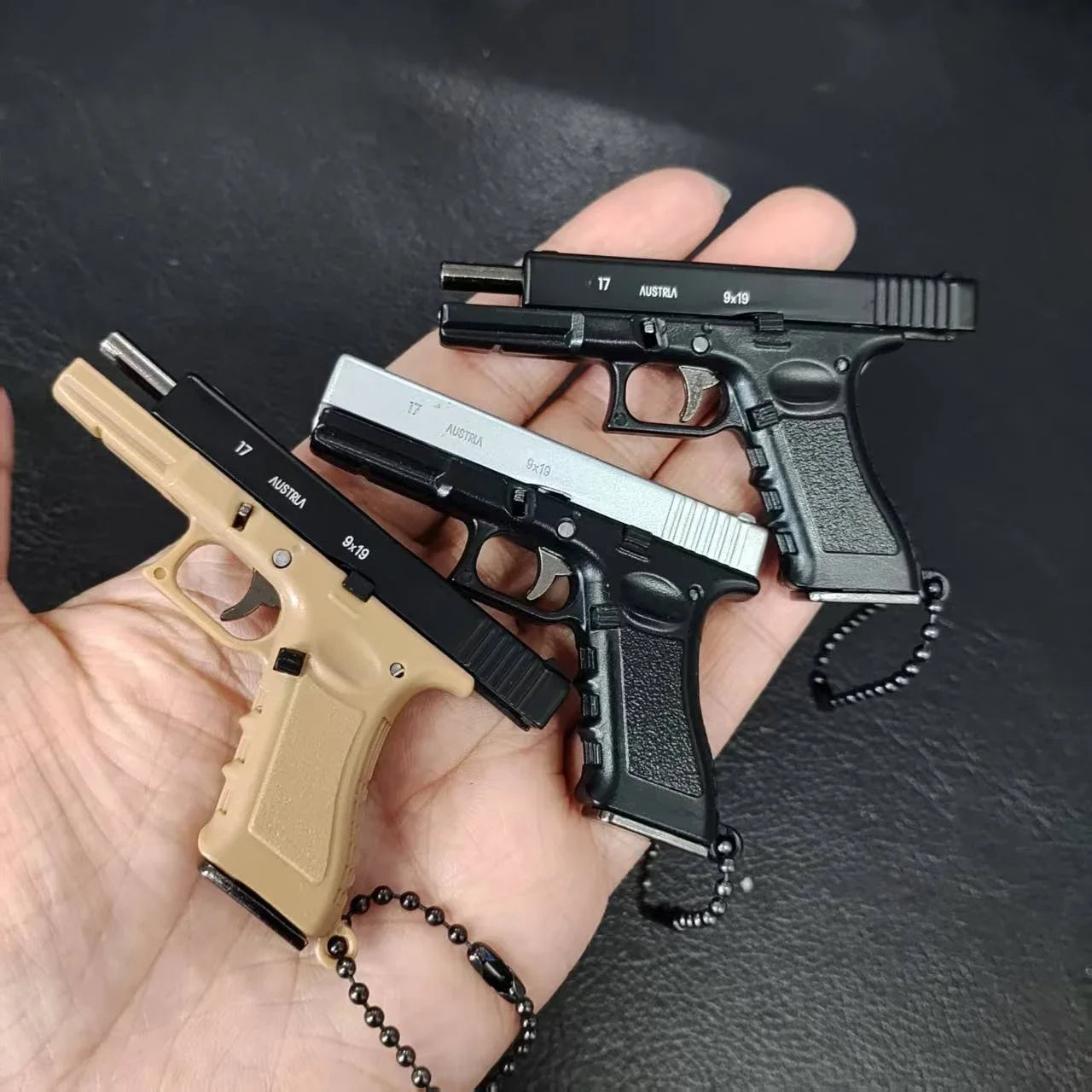 Command™ G17 Pistol Model With Holster Keychain