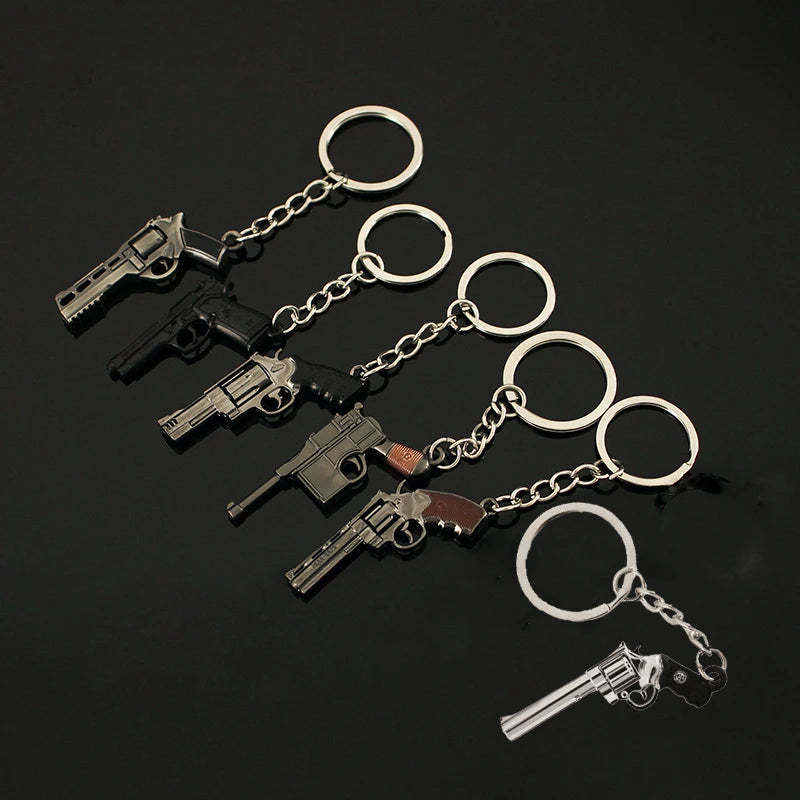 Command™ Ttig34 Gun Model Keychains